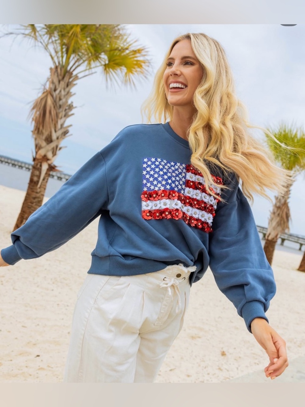 Queen Of Sparkles Americana USA Flag pullover Medium